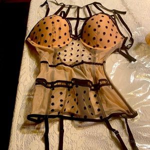 Victoria’s Secret shear elegance Bustier!
